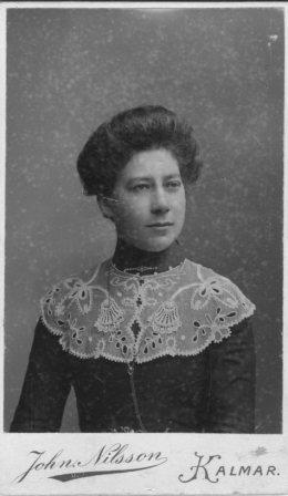 Agnes Olsson född 1884 i Sandby, H (A. Ohlsson)